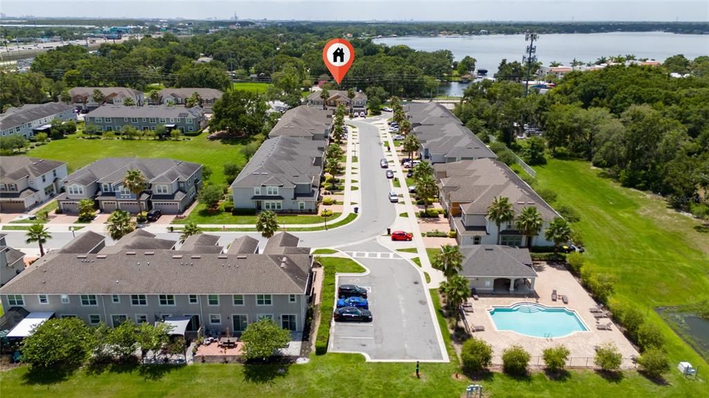 Active With Contract: $359,000 (3 beds, 2 baths, 1668 Square Feet)