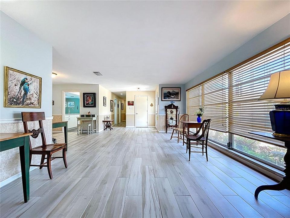 Active With Contract: $925,000 (5 beds, 4 baths, 2624 Square Feet)