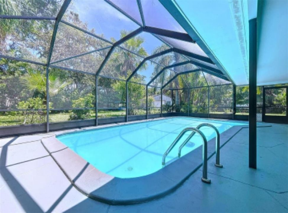 Active With Contract: $925,000 (5 beds, 4 baths, 2624 Square Feet)