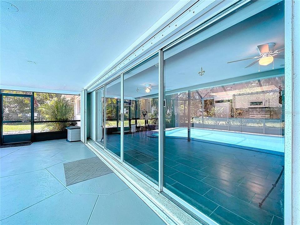 Active With Contract: $925,000 (5 beds, 4 baths, 2624 Square Feet)