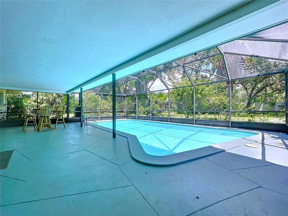 Active With Contract: $925,000 (5 beds, 4 baths, 2624 Square Feet)