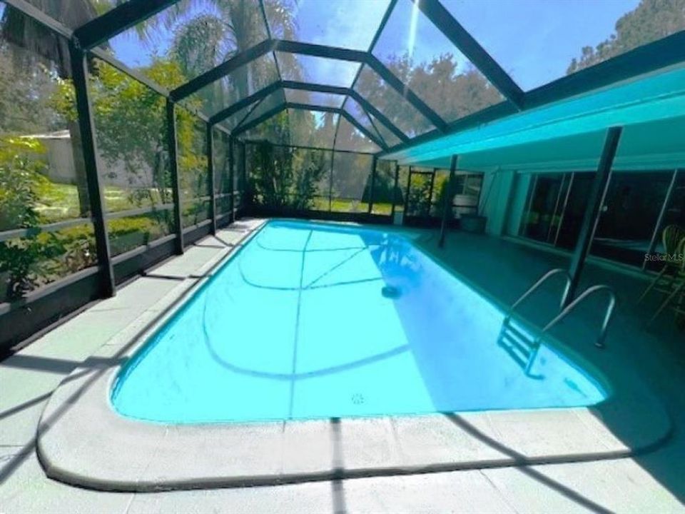 Active With Contract: $925,000 (5 beds, 4 baths, 2624 Square Feet)