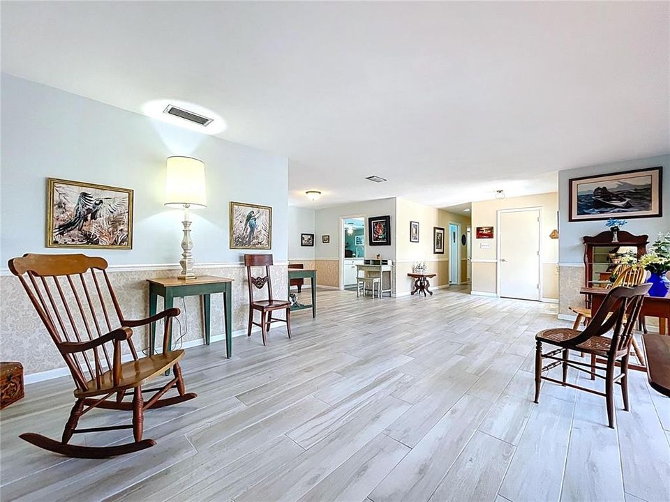 Active With Contract: $925,000 (5 beds, 4 baths, 2624 Square Feet)