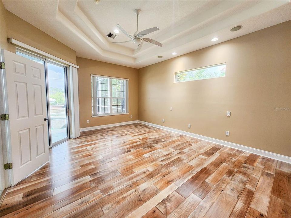 Activo con contrato: $850,000 (4 camas, 2 baños, 2661 Pies cuadrados)