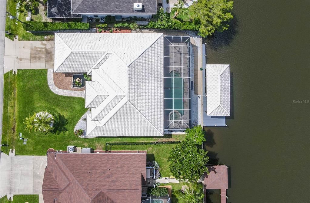 Activo con contrato: $850,000 (4 camas, 2 baños, 2661 Pies cuadrados)
