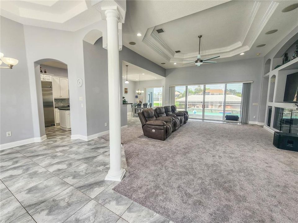 Activo con contrato: $850,000 (4 camas, 2 baños, 2661 Pies cuadrados)