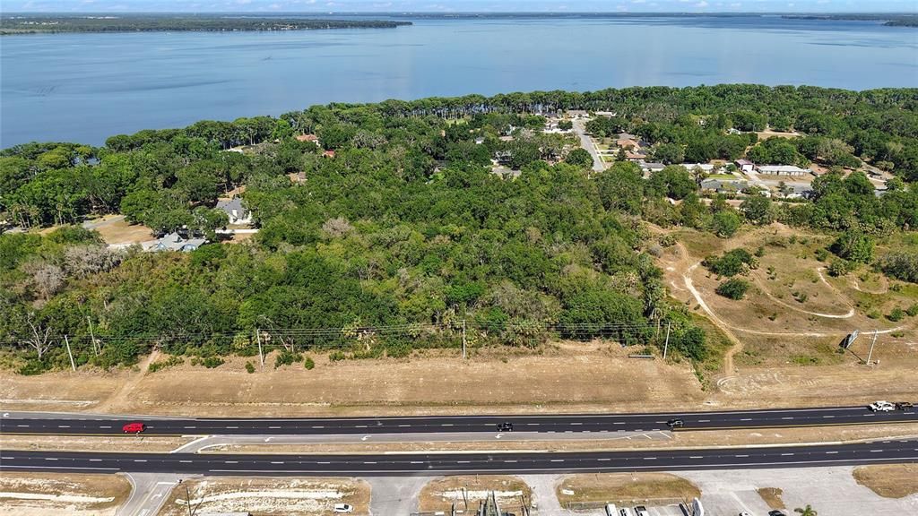 合同活跃: $949,000 (8.35 acres)