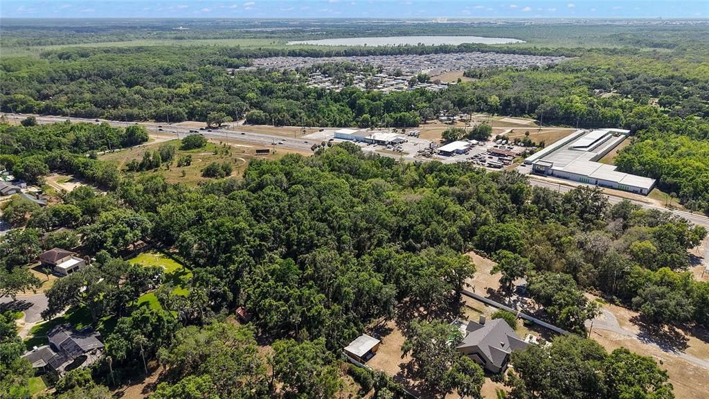 合同活跃: $949,000 (8.35 acres)