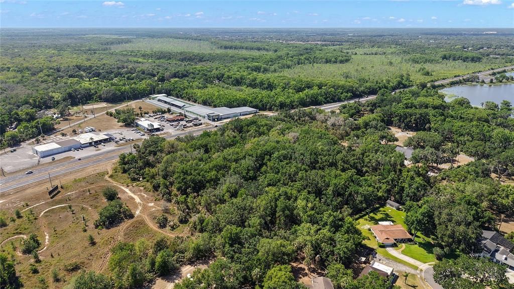 合同活跃: $949,000 (8.35 acres)