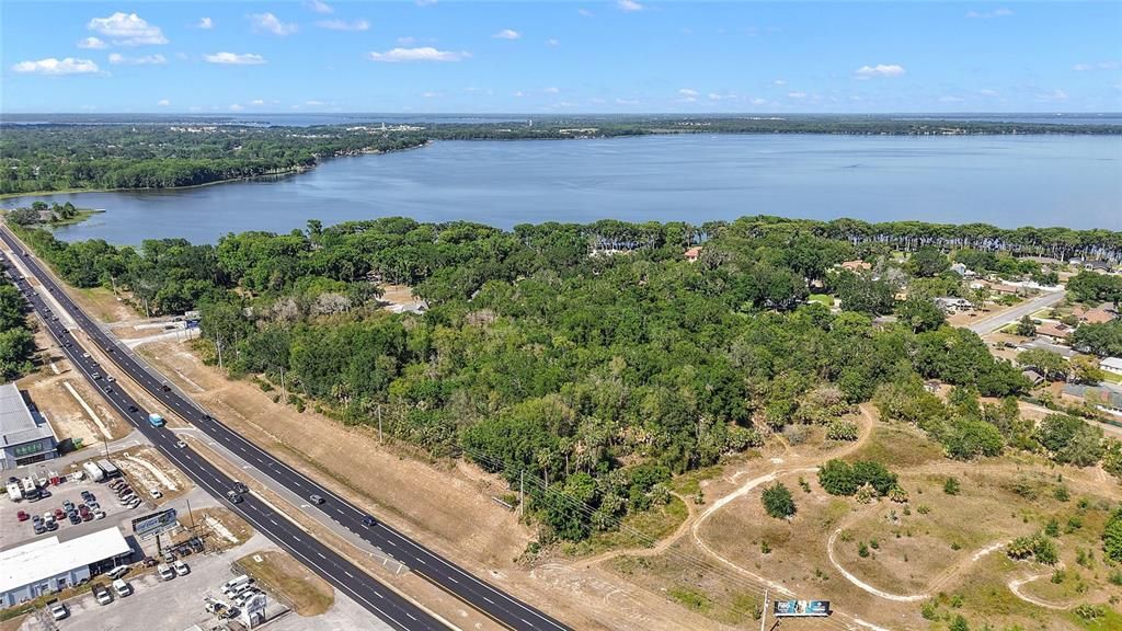 合同活跃: $949,000 (8.35 acres)