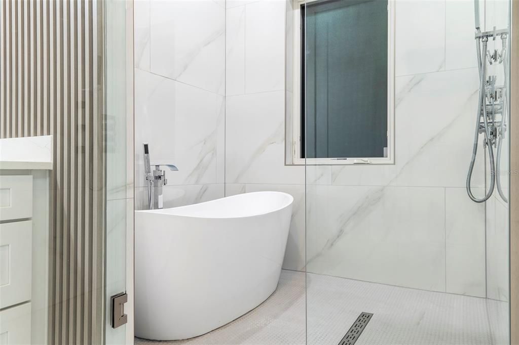 待售: $1,490,000 (5 贝兹, 5 浴室, 3859 平方英尺)