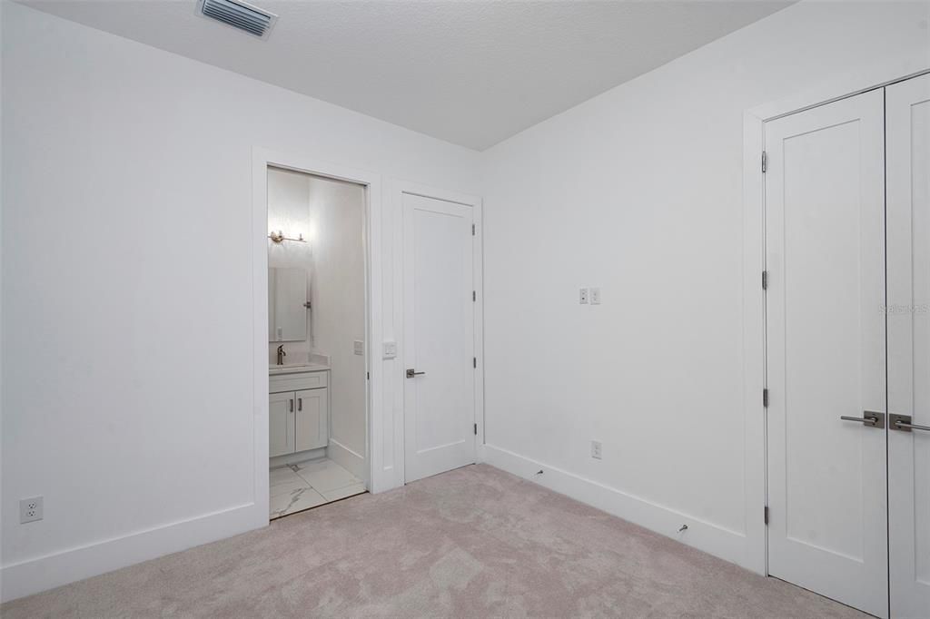 待售: $1,490,000 (5 贝兹, 5 浴室, 3859 平方英尺)