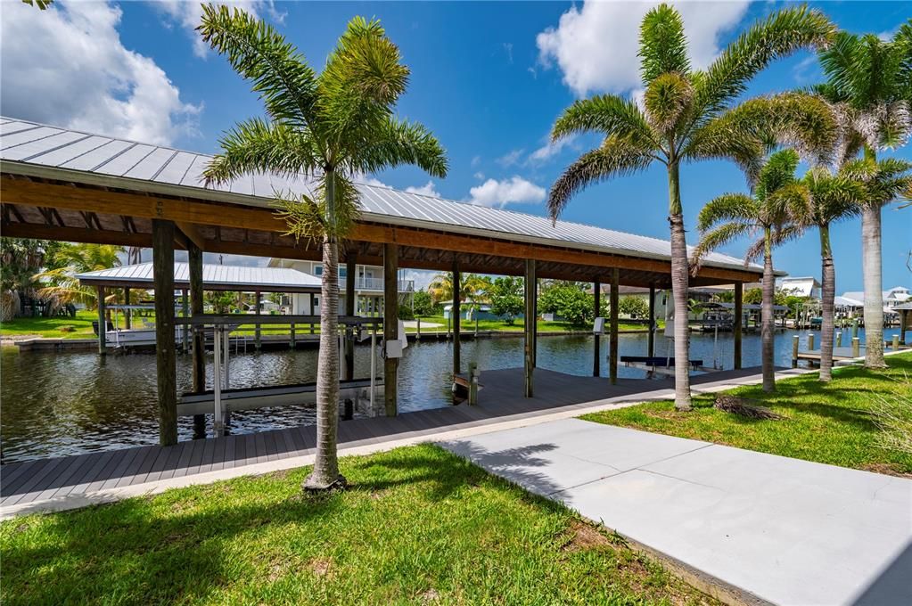 For Sale: $795,000 (3 beds, 3 baths, 2406 Square Feet)