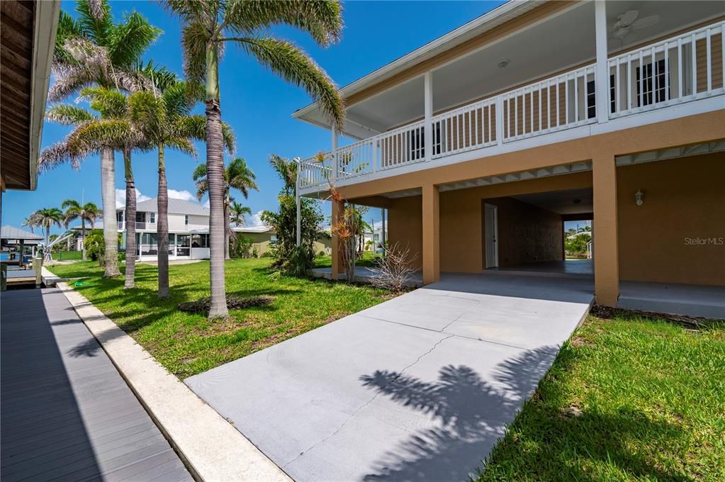 For Sale: $795,000 (3 beds, 3 baths, 2406 Square Feet)