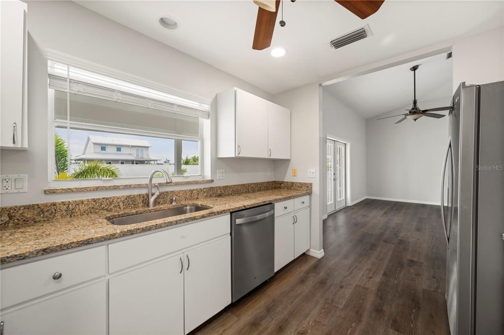 For Sale: $795,000 (3 beds, 3 baths, 2406 Square Feet)