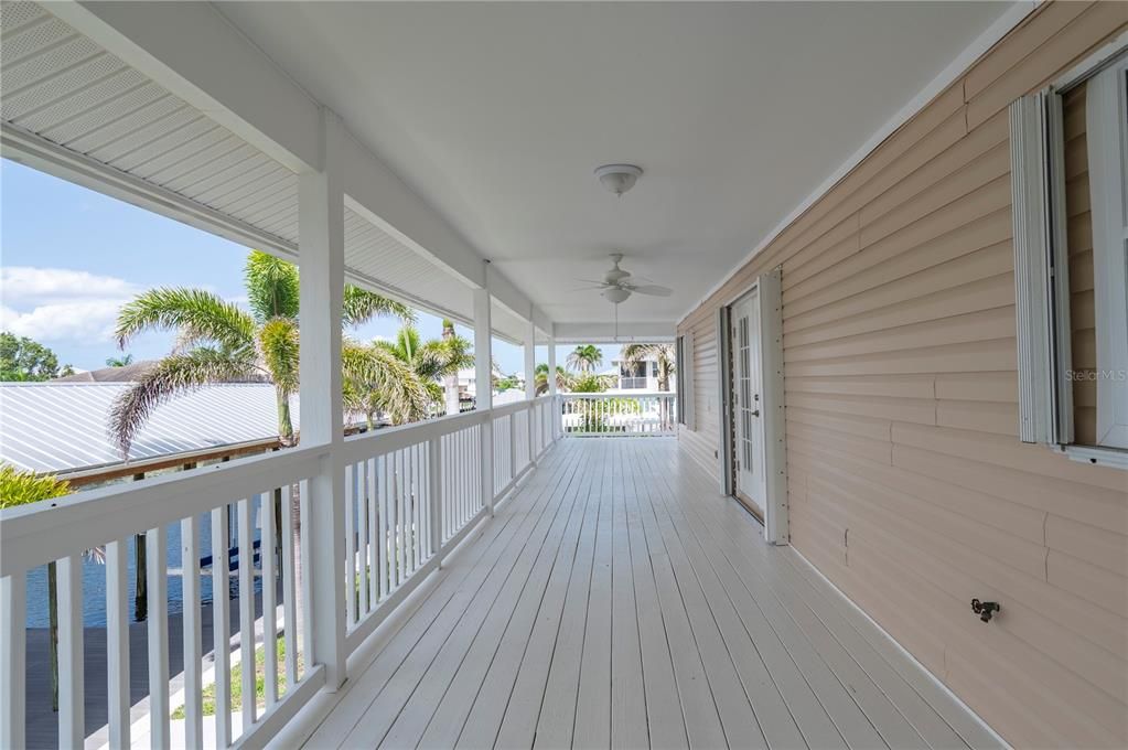 For Sale: $795,000 (3 beds, 3 baths, 2406 Square Feet)
