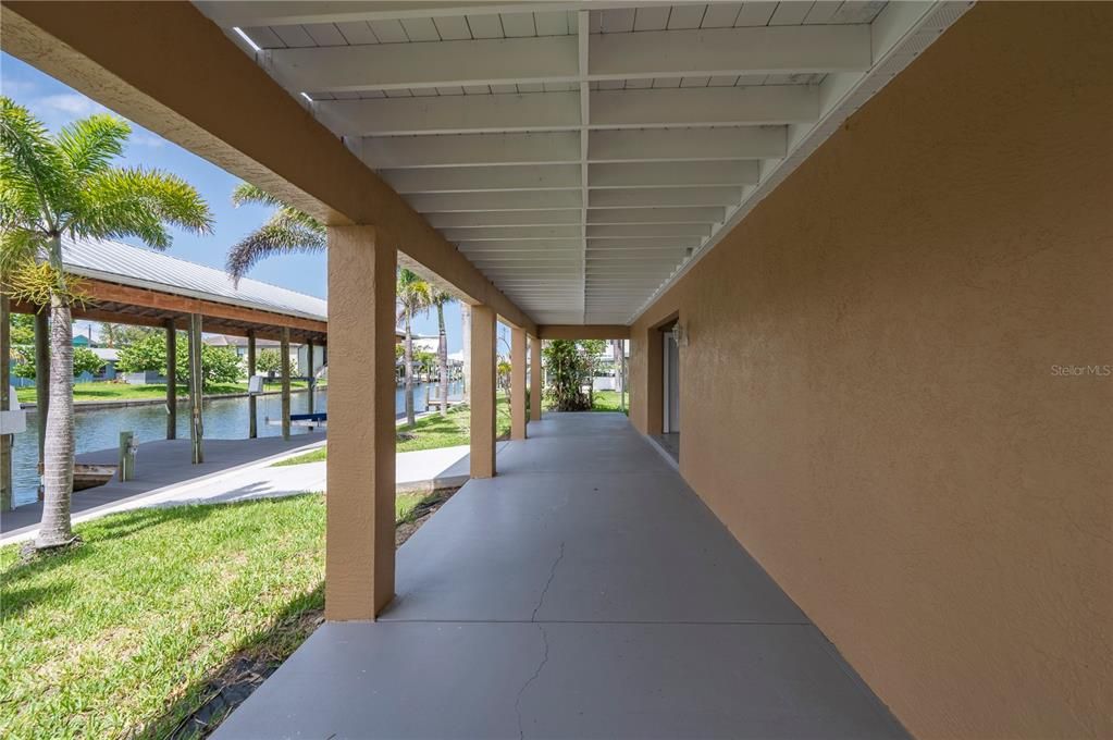 For Sale: $795,000 (3 beds, 3 baths, 2406 Square Feet)