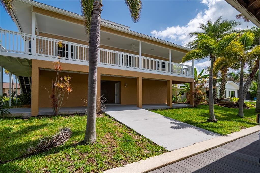 For Sale: $795,000 (3 beds, 3 baths, 2406 Square Feet)