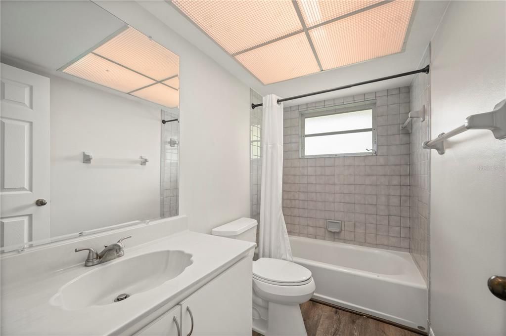 For Sale: $795,000 (3 beds, 3 baths, 2406 Square Feet)