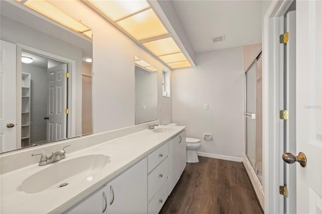 For Sale: $795,000 (3 beds, 3 baths, 2406 Square Feet)