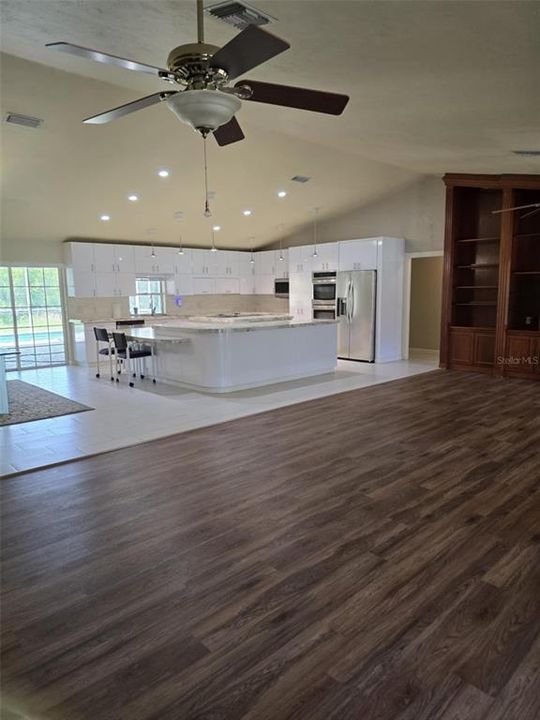 На продажу: $675,000 (3 спален, 2 ванн, 3360 Квадратных фут)