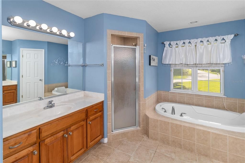 Active With Contract: $475,000 (5 beds, 4 baths, 3210 Square Feet)