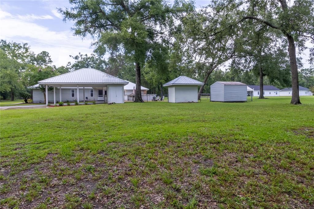 Active With Contract: $475,000 (5 beds, 4 baths, 3210 Square Feet)