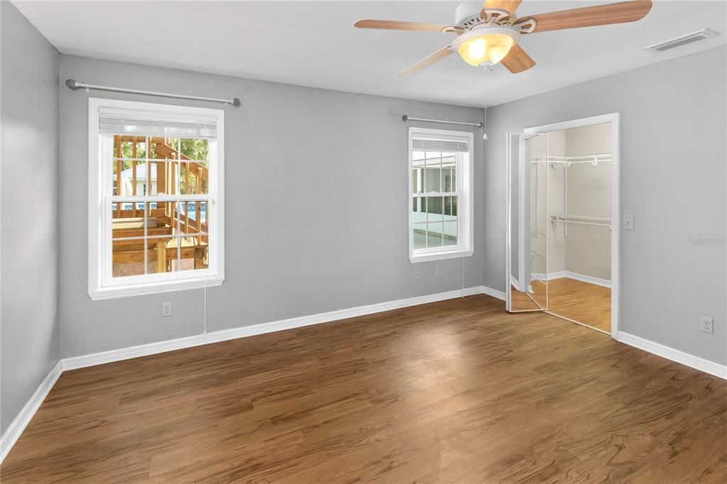 Active With Contract: $475,000 (5 beds, 4 baths, 3210 Square Feet)