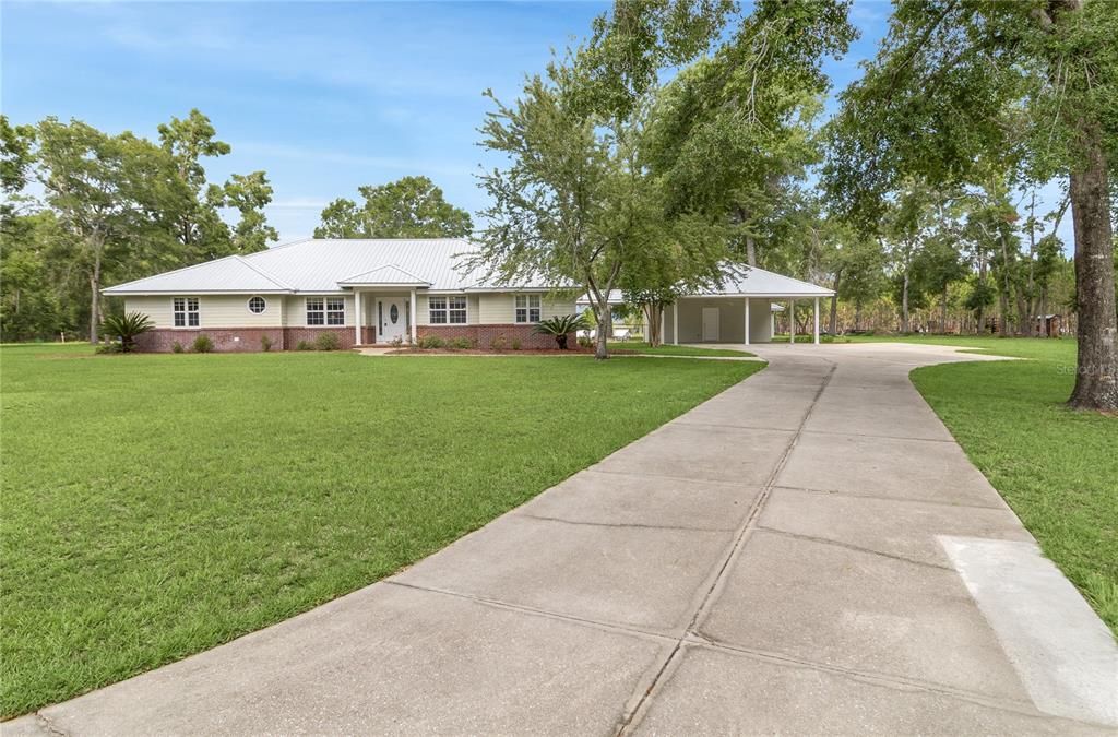 Active With Contract: $475,000 (5 beds, 4 baths, 3210 Square Feet)