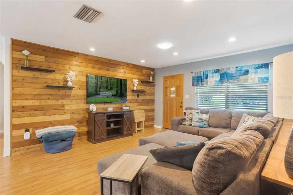 For Sale: $615,000 (3 beds, 2 baths, 2315 Square Feet)