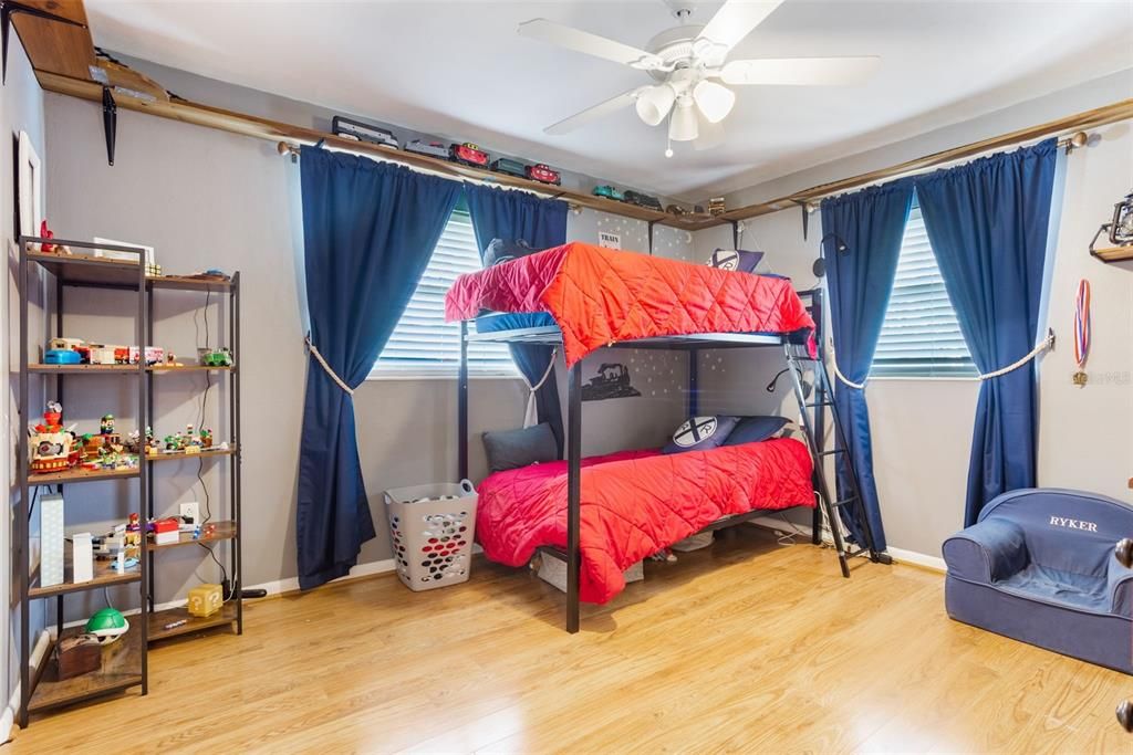 For Sale: $615,000 (3 beds, 2 baths, 2315 Square Feet)