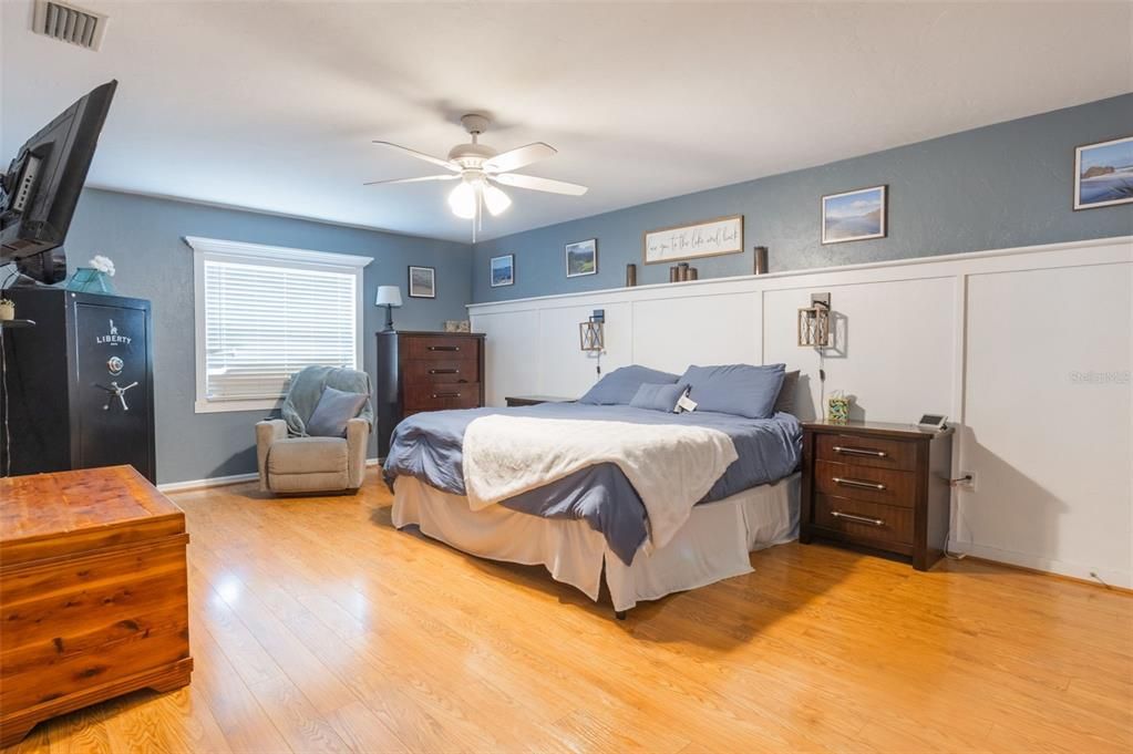 For Sale: $615,000 (3 beds, 2 baths, 2315 Square Feet)