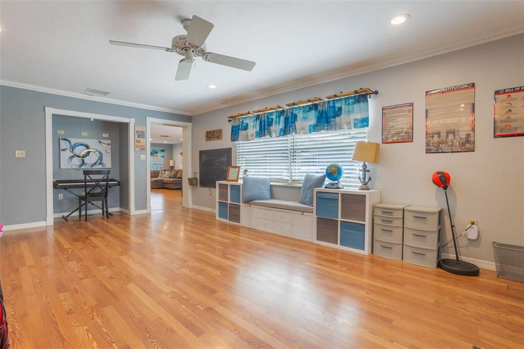 For Sale: $615,000 (3 beds, 2 baths, 2315 Square Feet)