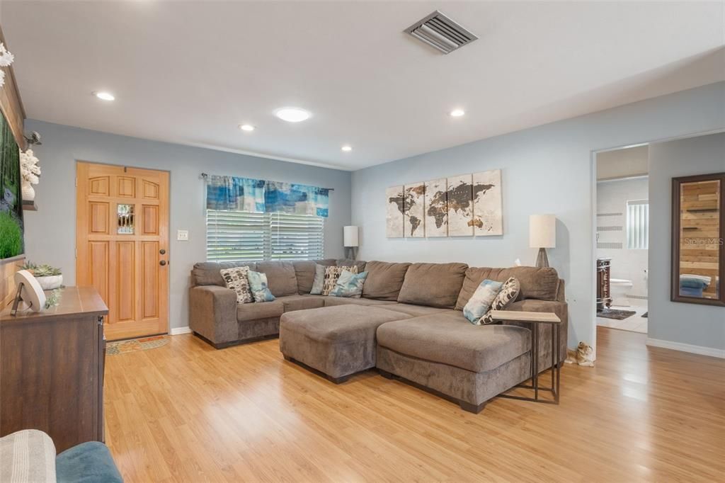 For Sale: $615,000 (3 beds, 2 baths, 2315 Square Feet)