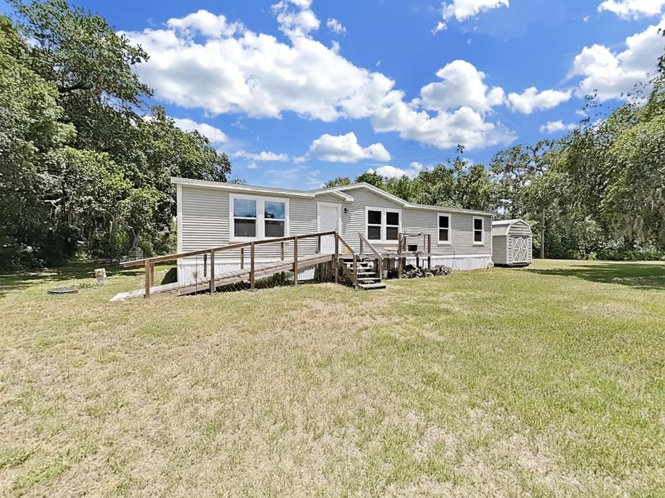 待售: $1,565,000 (24.80 acres)