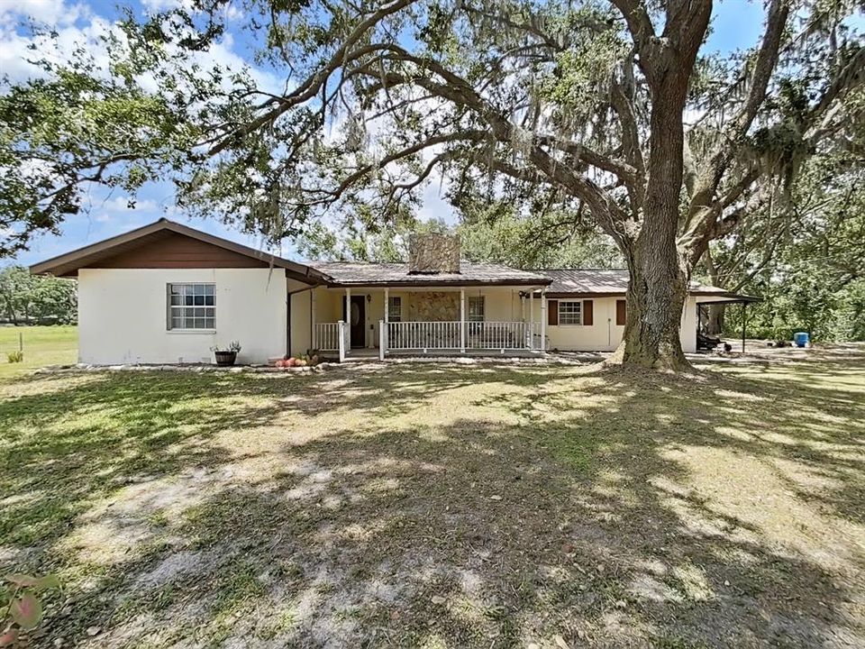 待售: $1,565,000 (24.80 acres)