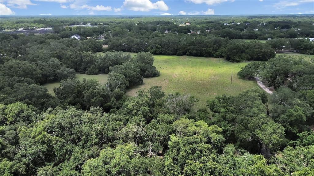 待售: $1,565,000 (24.80 acres)