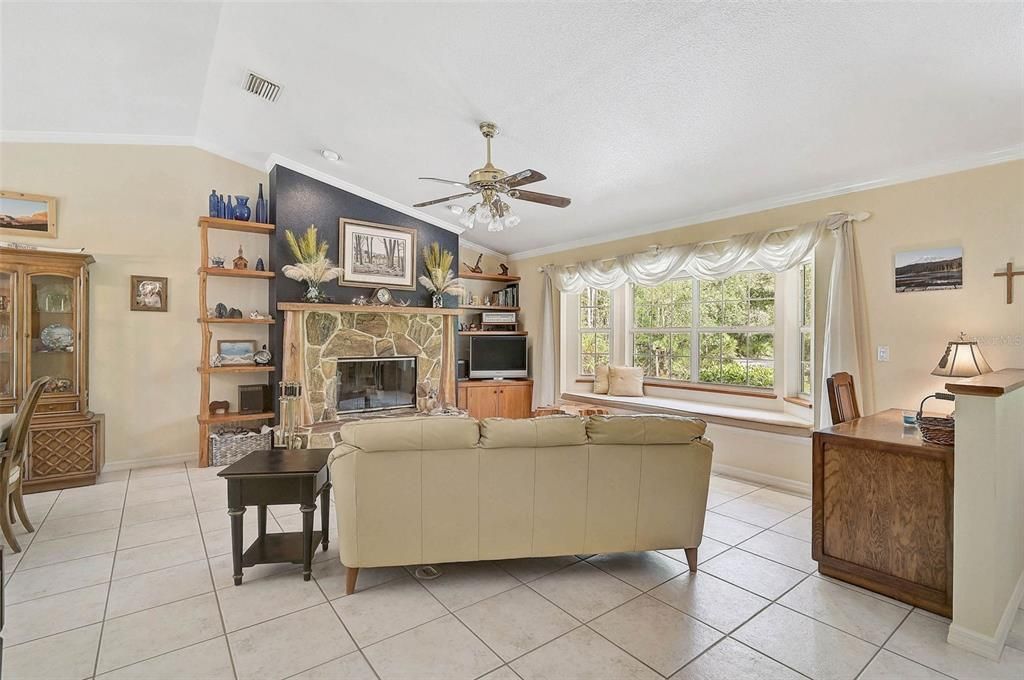 Active With Contract: $524,000 (2 beds, 2 baths, 1536 Square Feet)