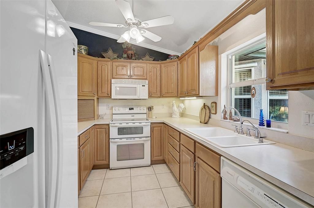 Active With Contract: $524,000 (2 beds, 2 baths, 1536 Square Feet)