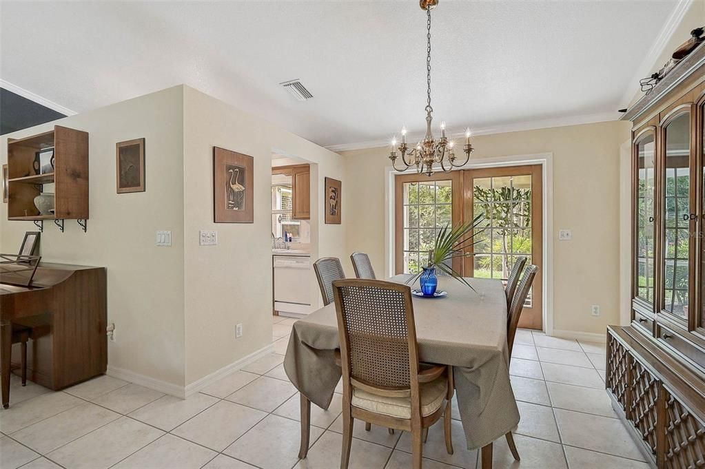 Active With Contract: $524,000 (2 beds, 2 baths, 1536 Square Feet)