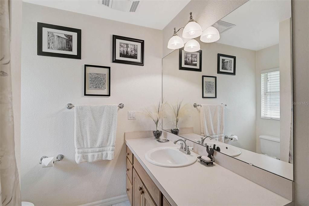 Active With Contract: $524,000 (2 beds, 2 baths, 1536 Square Feet)