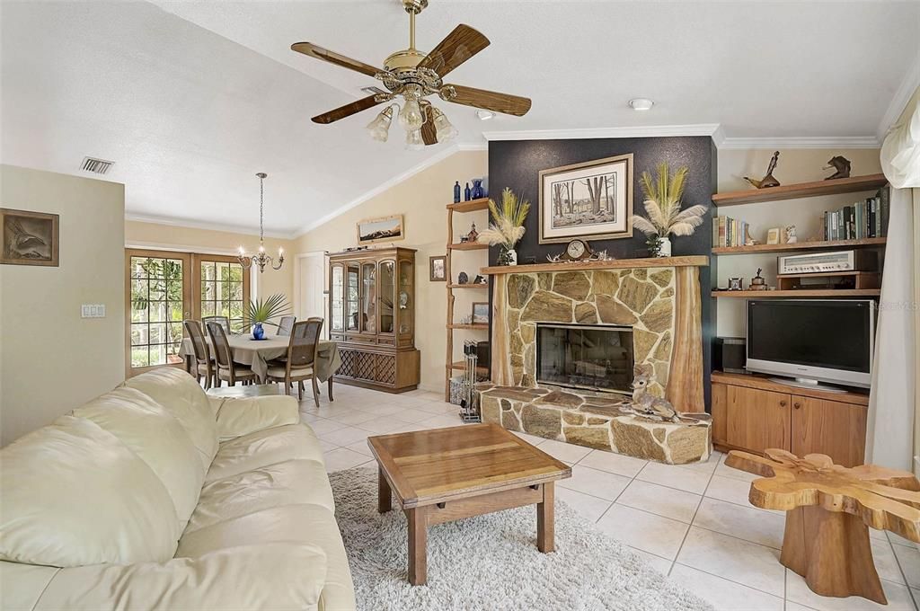 Active With Contract: $524,000 (2 beds, 2 baths, 1536 Square Feet)