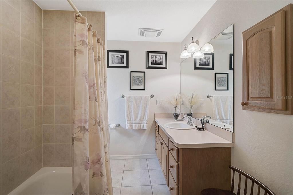 Active With Contract: $524,000 (2 beds, 2 baths, 1536 Square Feet)