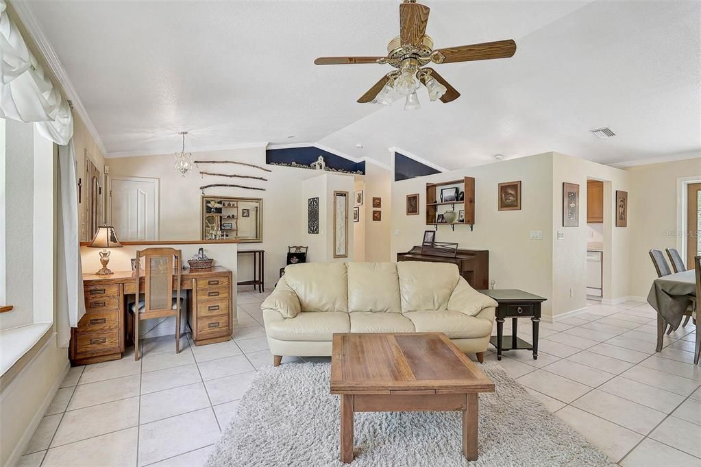 Active With Contract: $524,000 (2 beds, 2 baths, 1536 Square Feet)