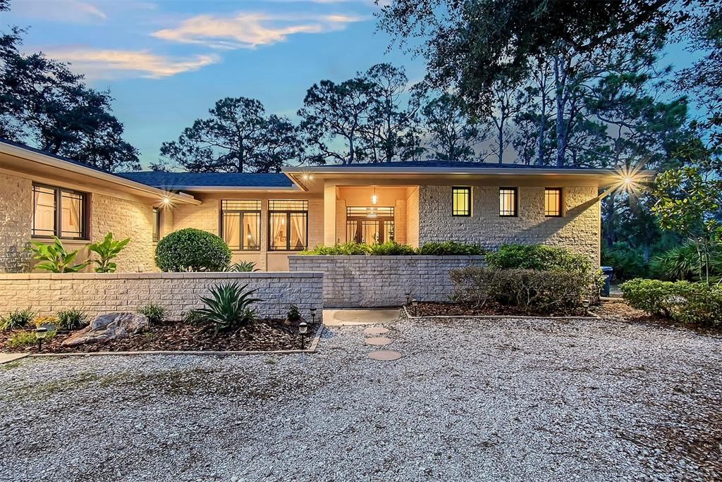 待售: $1,150,000 (3 贝兹, 2 浴室, 2905 平方英尺)