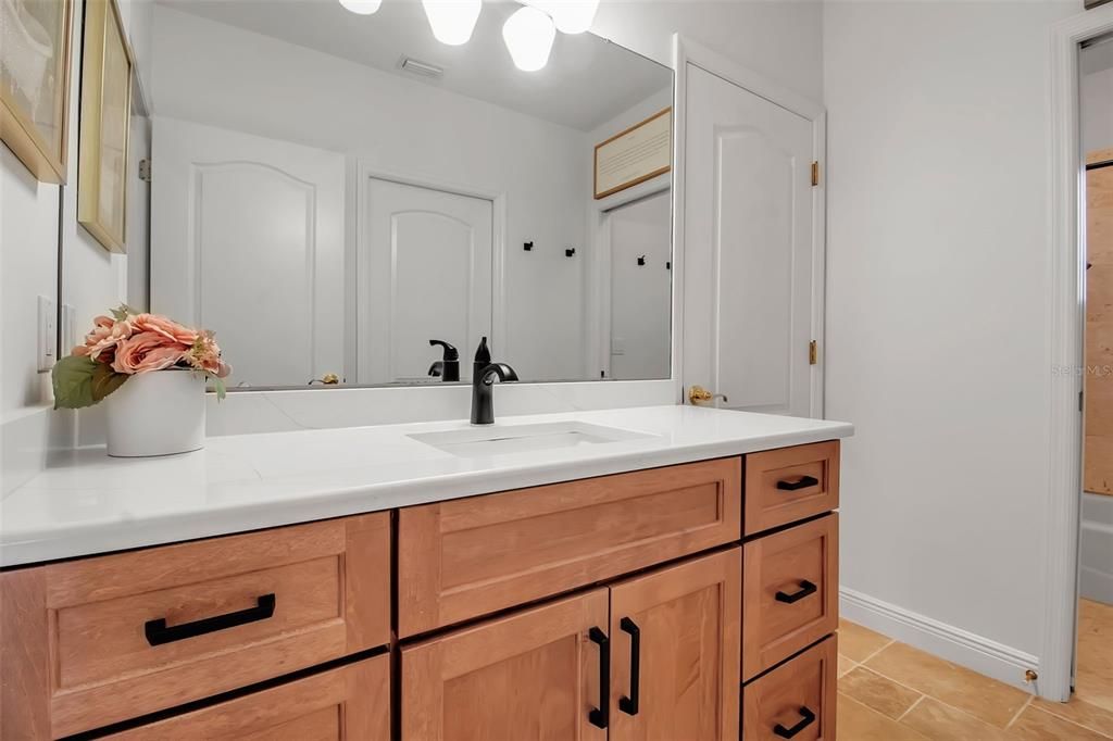 待售: $1,150,000 (3 贝兹, 2 浴室, 2905 平方英尺)