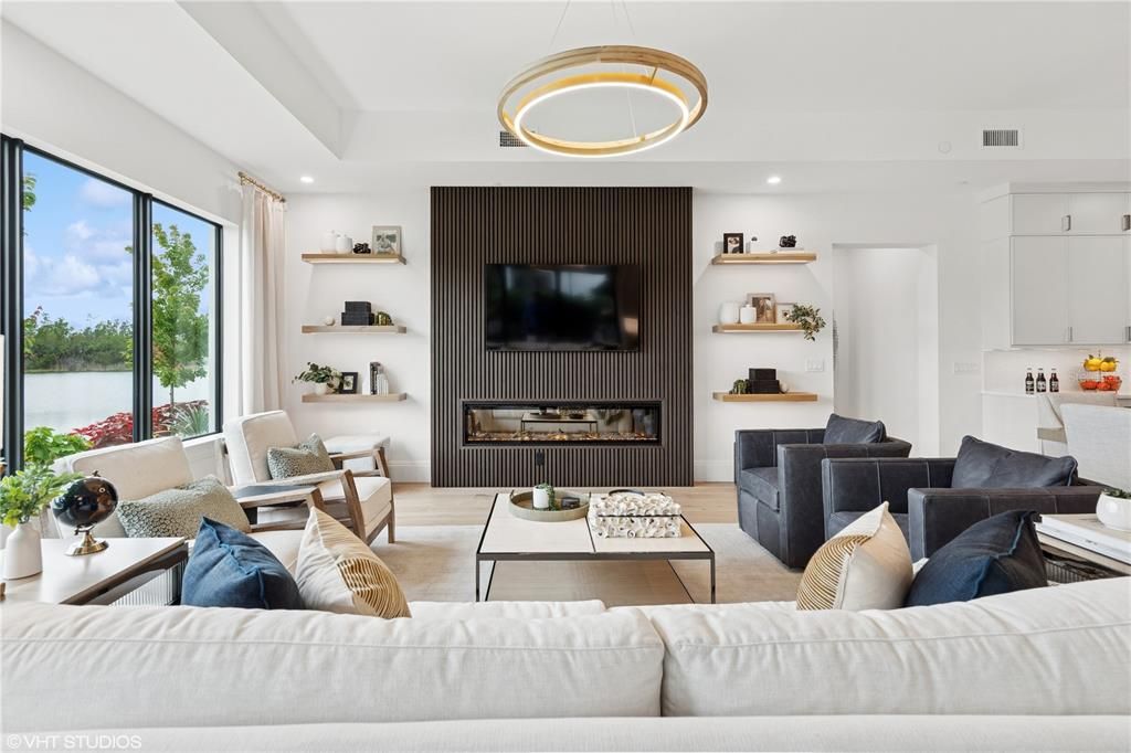 For Sale: $1,350,000 (3 beds, 3 baths, 2369 Square Feet)