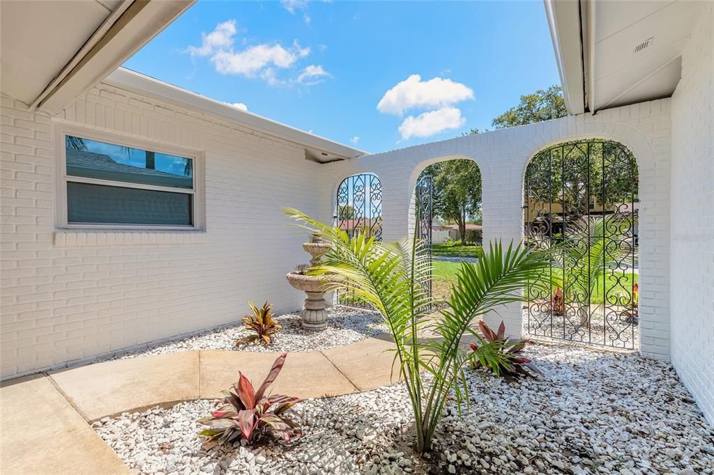 Active With Contract: $334,900 (3 beds, 2 baths, 1751 Square Feet)