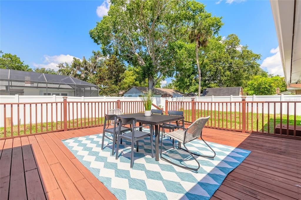 Active With Contract: $334,900 (3 beds, 2 baths, 1751 Square Feet)