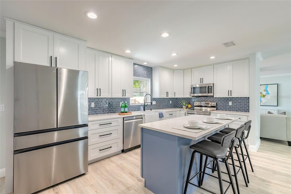 Active With Contract: $334,900 (3 beds, 2 baths, 1751 Square Feet)